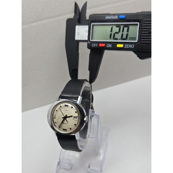 1972 Timex Ladies Electric Calendar Chrome Plated Vintage Date Watch Black Strap main image 10